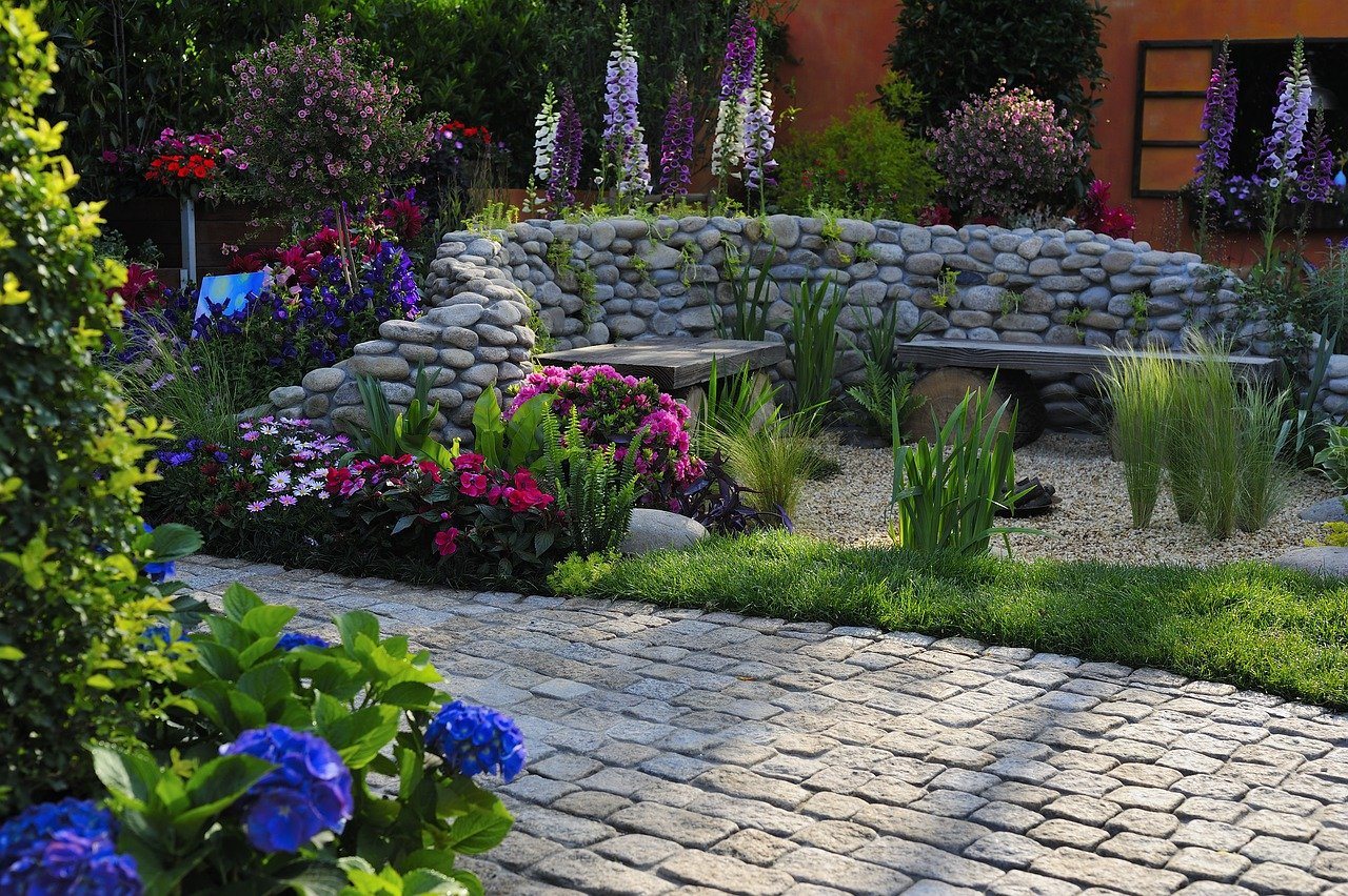 What Are Examples Of Hardscapes